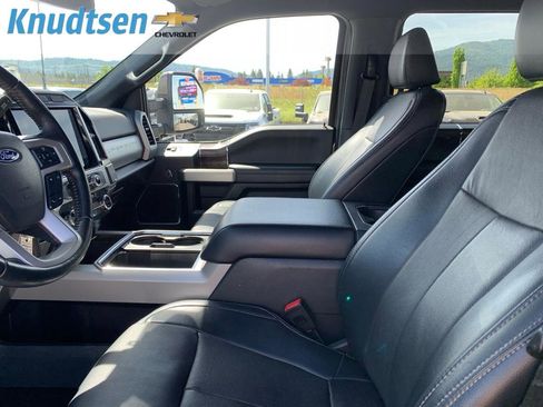 Used 2022 Ford F250 Lariat w/ Lariat Value Package AWD/4WD image 18