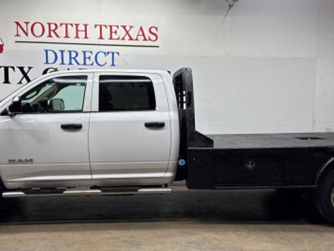 Used 2019 RAM 5500 Tradesman w/ Ambulance Prep Group AWD/4WD image 10