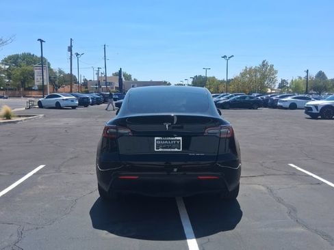 Used 2023 Tesla Model Y Long Range AWD/4WD image 3