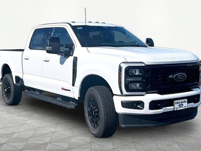 New 2026 Ford F250 Lariat w/ Black Appearance Package