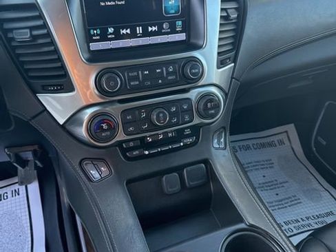 Used 2019 Chevrolet Suburban LT image 16