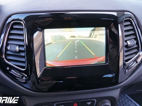 Used 2020 Jeep Compass Latitude image 24