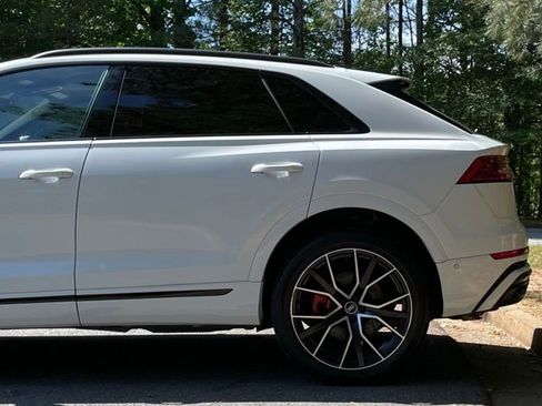 Used 2021 Audi Q8 Premium Plus AWD/4WD image 5