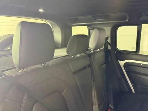 New 2026 Land Rover Defender 110 X-Dynamic SE AWD/4WD image 29