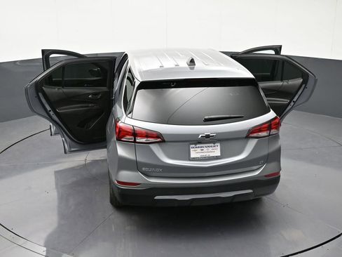 Certified 2024 Chevrolet Equinox LT FWD image 32