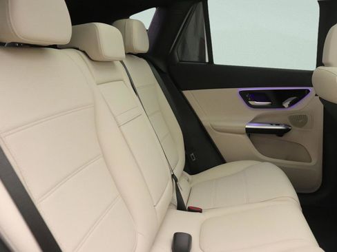 New 2026 Mercedes-Benz GLC 300 image 8