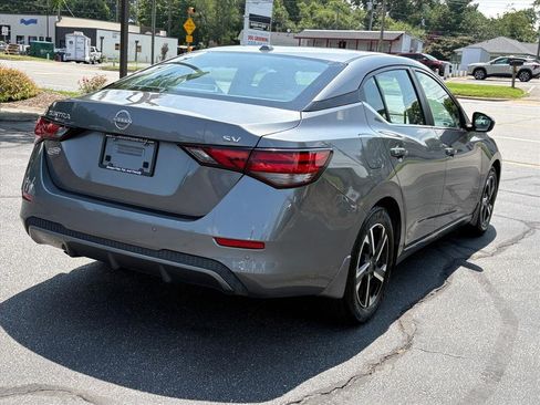 Used 2024 Nissan Sentra SV FWD image 5