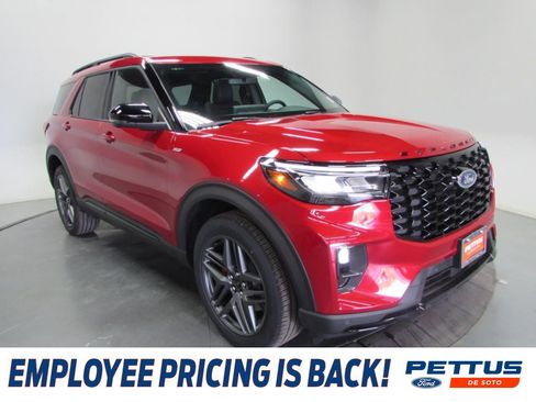New 2026 Ford Explorer ST-Line w/ ST-Line Street Pack AWD/4WD image 1