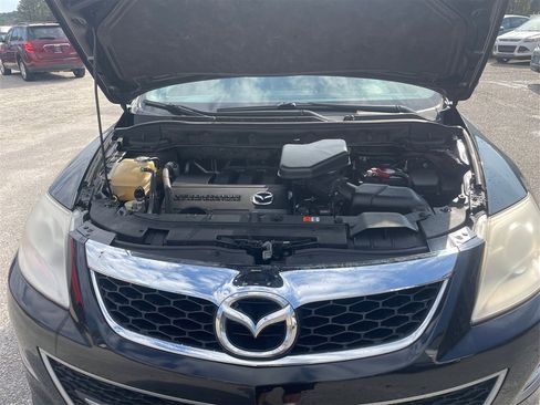Used 2010 MAZDA CX-9 Grand Touring w/ Moonroof & Bose Audio Pkg image 11