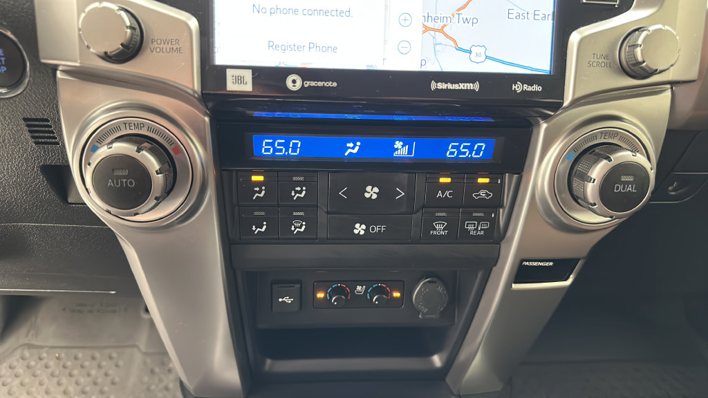 Used 2022 Toyota 4Runner Limited AWD/4WD image 19