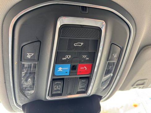 Used 2023 Jeep Grand Cherokee L Laredo w/ Luxury Tech Group I image 30