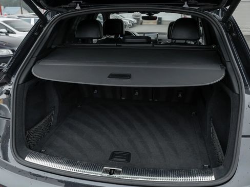 Used 2019 Audi SQ5 Prestige AWD/4WD image 13
