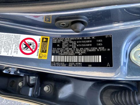 Used 2015 Toyota Highlander XLE FWD image 36