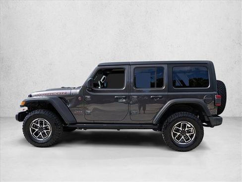 Used 2024 Jeep Wrangler Rubicon w/ Technology Group image 9