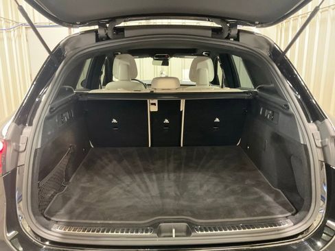 Used 2024 Mercedes-Benz GLC 300 4MATIC image 26