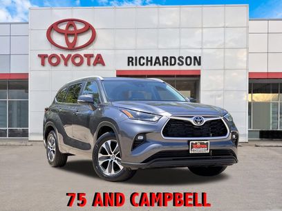 Used 2025 Toyota Highlander XLE