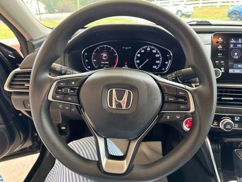Used 2019 Honda Accord EX image 16