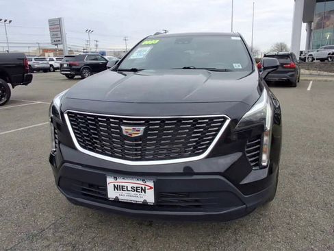 Used 2023 Cadillac XT4 Luxury w/ Cold Weather Package image 3