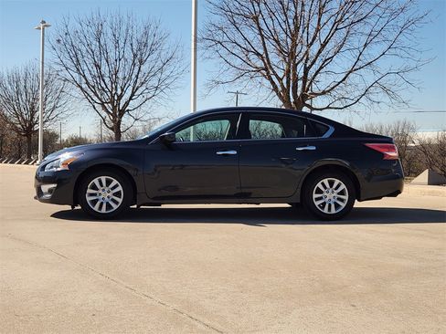 Used 2013 Nissan Altima 2.5 S image 4