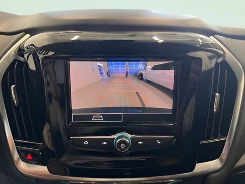 Used 2021 Chevrolet Traverse LT w/ LPO, Floor Liner Package AWD/4WD image 22