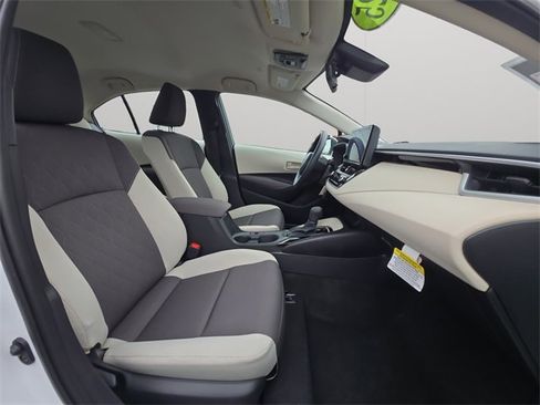 Certified 2025 Toyota Corolla LE image 14