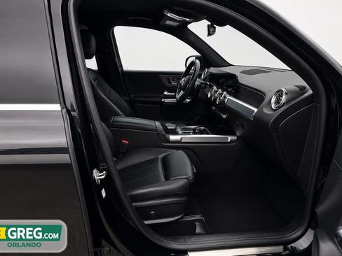 Used 2023 Mercedes-Benz GLB 250 w/ Premium Package image 15