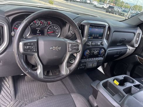 Used 2021 Chevrolet Silverado 1500 RST AWD/4WD image 10