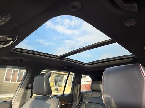 Used 2022 Jeep Grand Cherokee Summit w/ Advanced Protech Group IV image 25