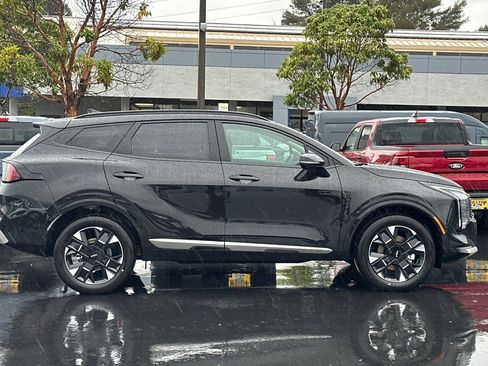 New 2026 Kia Sportage SX Prestige image 3