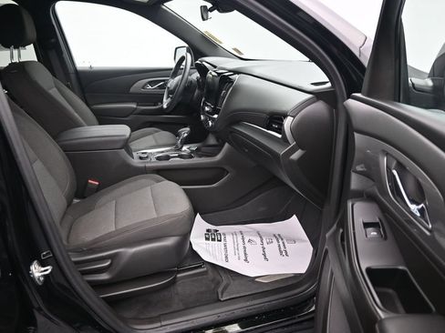Used 2023 Chevrolet Traverse LT FWD image 13