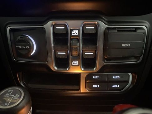 Used 2021 Jeep Wrangler Unlimited Sahara w/ Cold Weather Group image 52