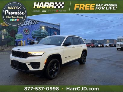 Used 2023 Jeep Grand Cherokee Altitude