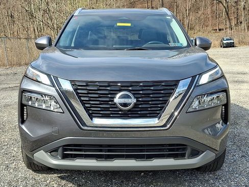 Certified 2023 Nissan Rogue SV w/ SV Premium B Package image 3