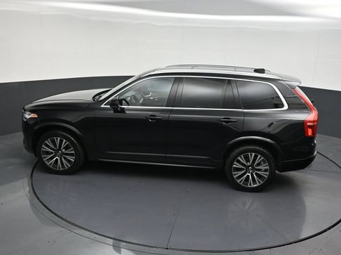 Used 2021 Volvo XC90 T6 Momentum AWD/4WD image 17