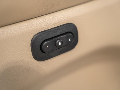 Used 2019 Jeep Grand Cherokee Limited AWD/4WD image 40