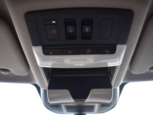 Used 2023 Nissan Rogue Platinum w/ Platinum Premium Package AWD/4WD image 46