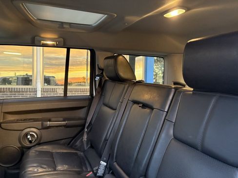 Used 2010 Jeep Commander Limited w/ Trailer Tow Group IV image 39