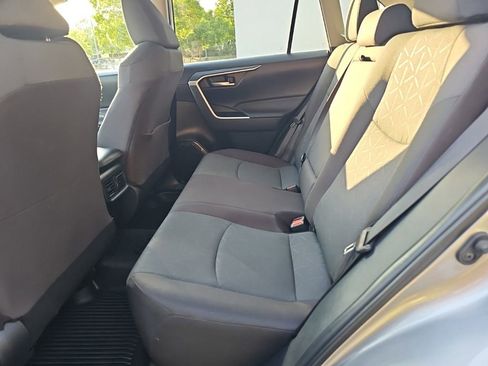 Used 2025 Toyota RAV4 XLE w/ Convenience Package FWD image 19