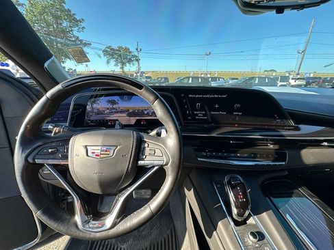 Used 2023 Cadillac Escalade V w/ LPO, ONYX Package AWD/4WD image 16