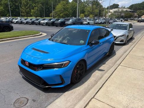 Used 2024 Honda Civic Type R image 1