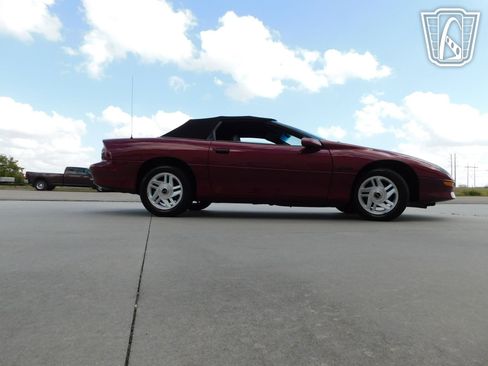 Used 1995 Chevrolet Camaro Z28 image 11