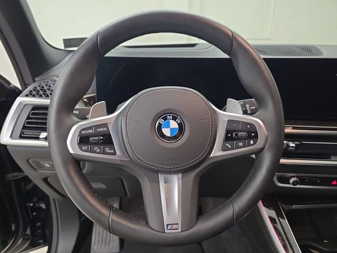 Used 2026 BMW X5 xDrive40i w/ M Sport Package AWD/4WD image 16
