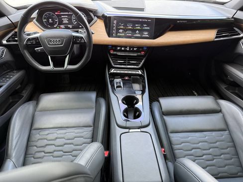 Used 2023 Audi e-tron GT Premium Plus AWD/4WD image 25