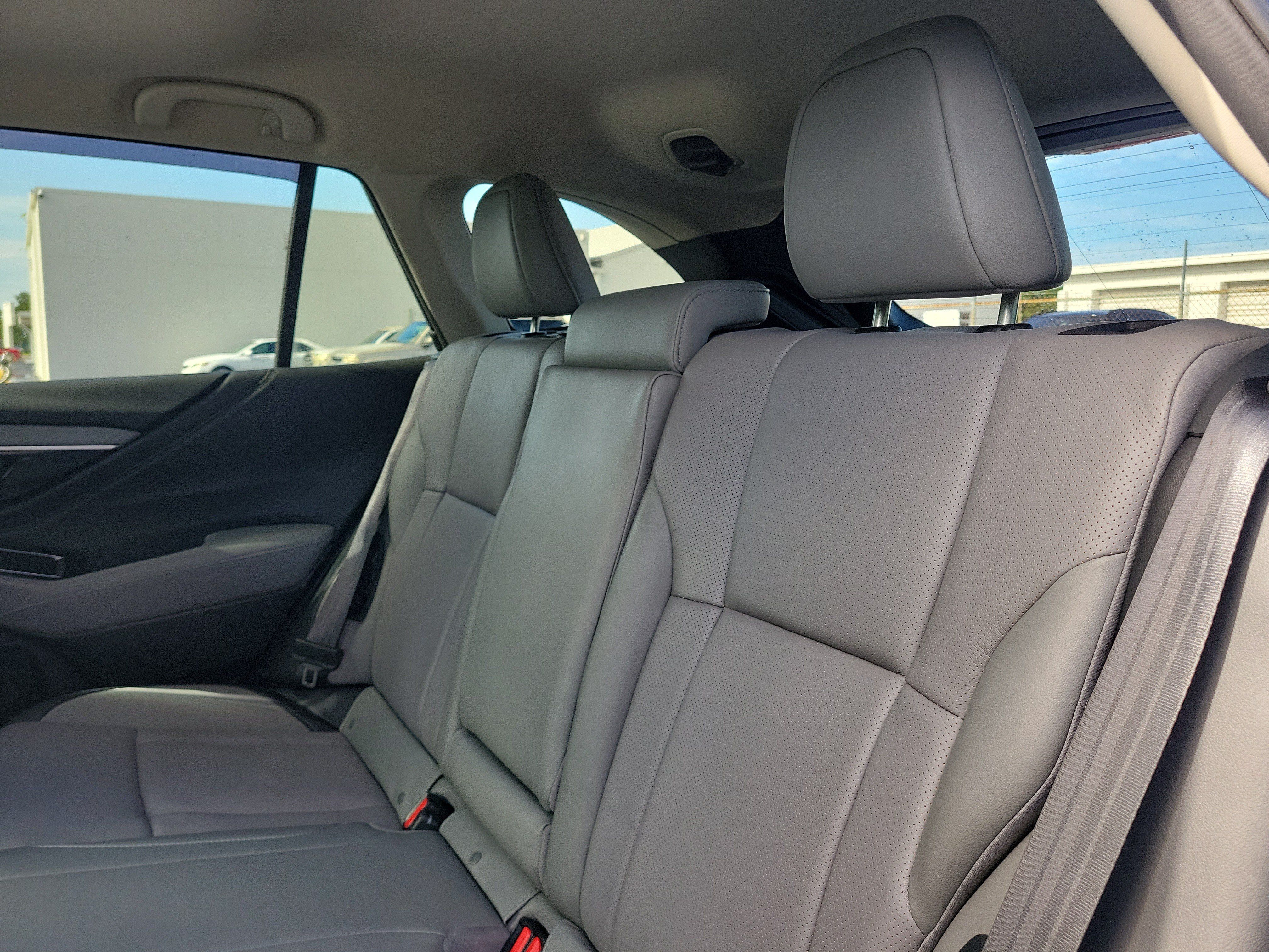 Used 2024 Subaru Outback Limited AWD/4WD image 11