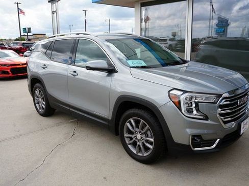 Used 2023 GMC Terrain SLT w/ Tech Package image 31
