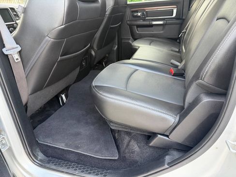 Used 2014 RAM 1500 Laramie w/ Convenience Group AWD/4WD image 17