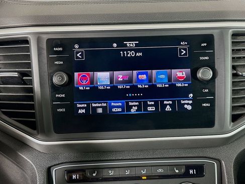 Used 2021 Volkswagen Atlas Cross Sport SE image 14