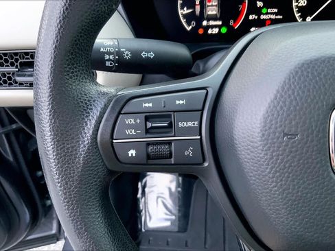 Used 2024 Honda HR-V LX image 23
