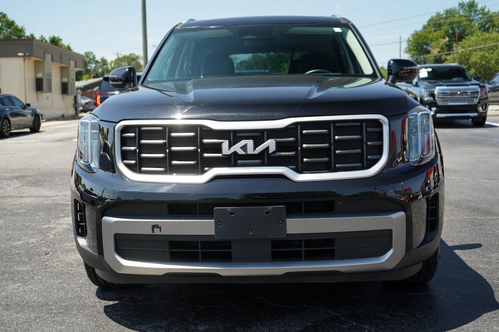 Used 2025 Kia Telluride S FWD image 17