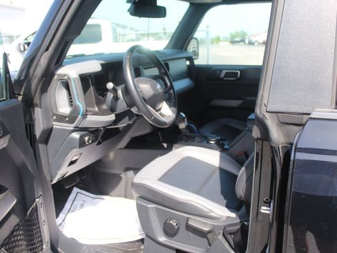 Used 2022 Ford Bronco Black Diamond w/ Sasquatch Package AWD/4WD image 10